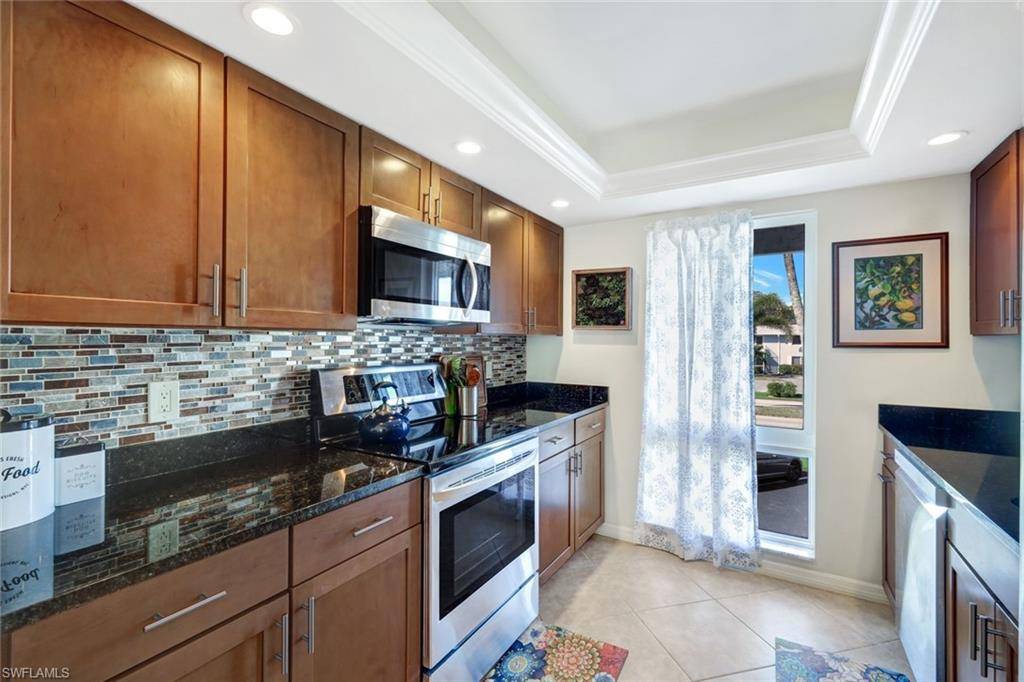 Naples, FL 34112,233 Palm DR #233-2