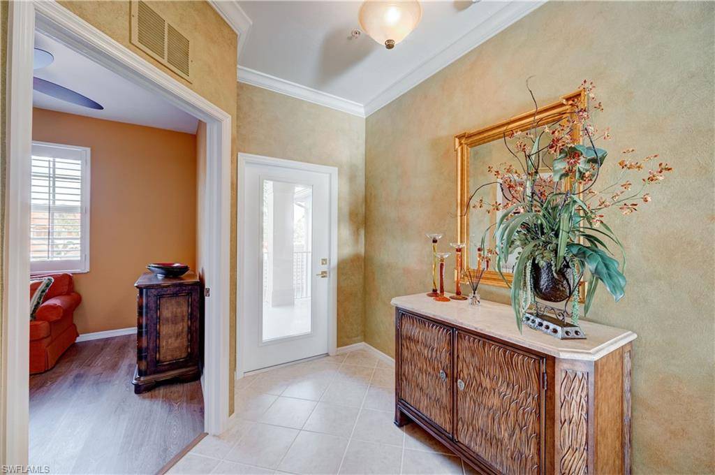 Naples, FL 34114,3992 Bishopwood CT E #202