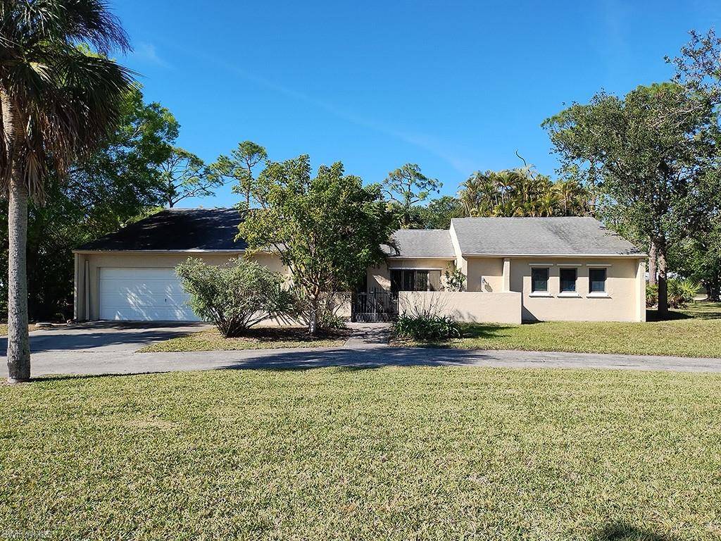 Fort Myers, FL 33908,7256 Lake DR
