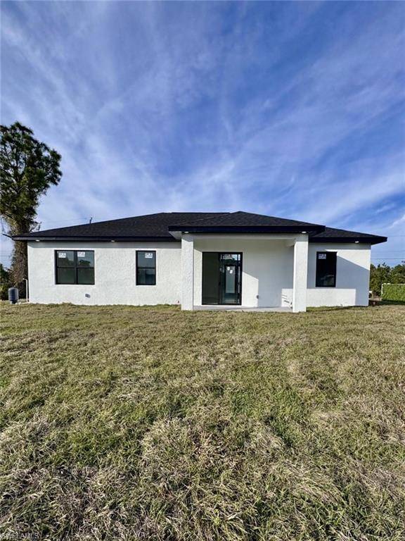 Lehigh Acres, FL 33971,3613 186TH ST W