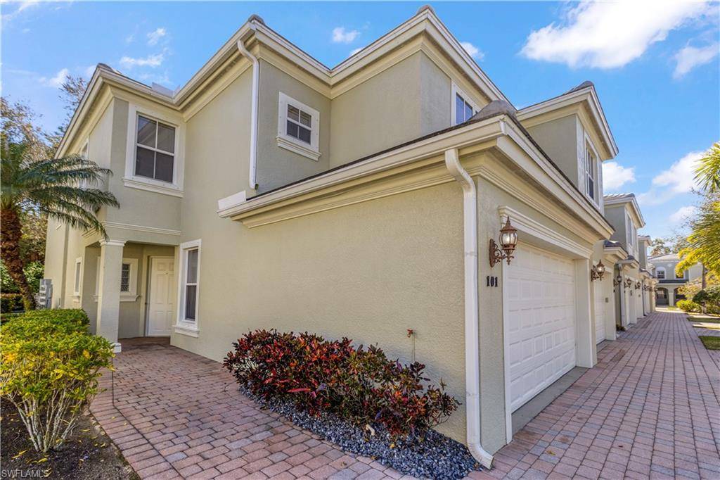 Naples, FL 34105,1365 Mariposa CIR #101