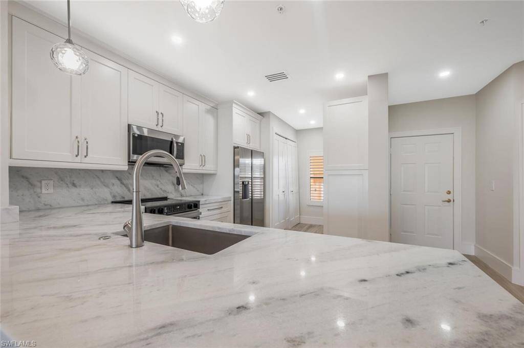 Naples, FL 34119,230 Vintage CIR #A204