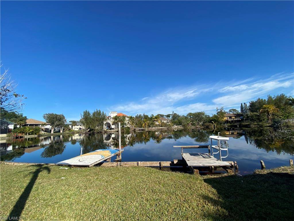 Bonita Springs, FL 34134,3940 Bennett LN #A