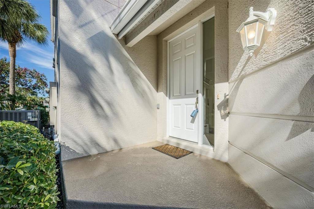 Naples, FL 34109,1575 Clermont DR #N-201