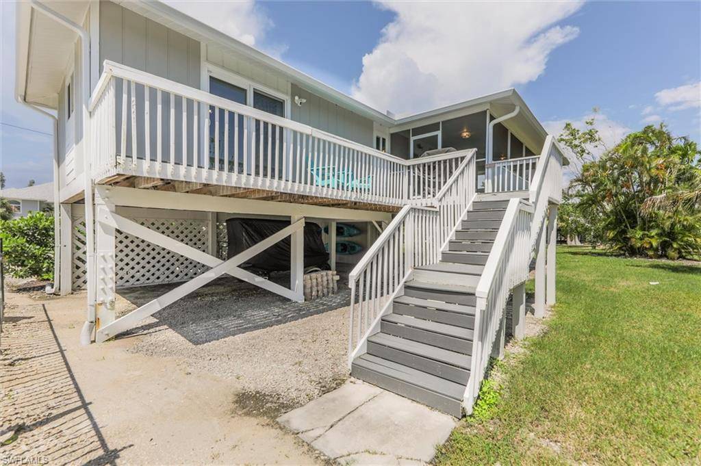 Sanibel, FL 33957,1684 Bunting LN