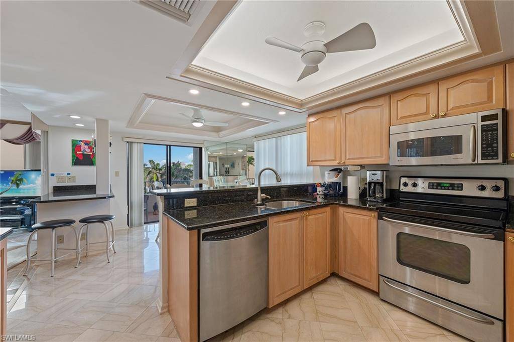 Naples, FL 34103,4451 Gulf Shore BLVD N #505