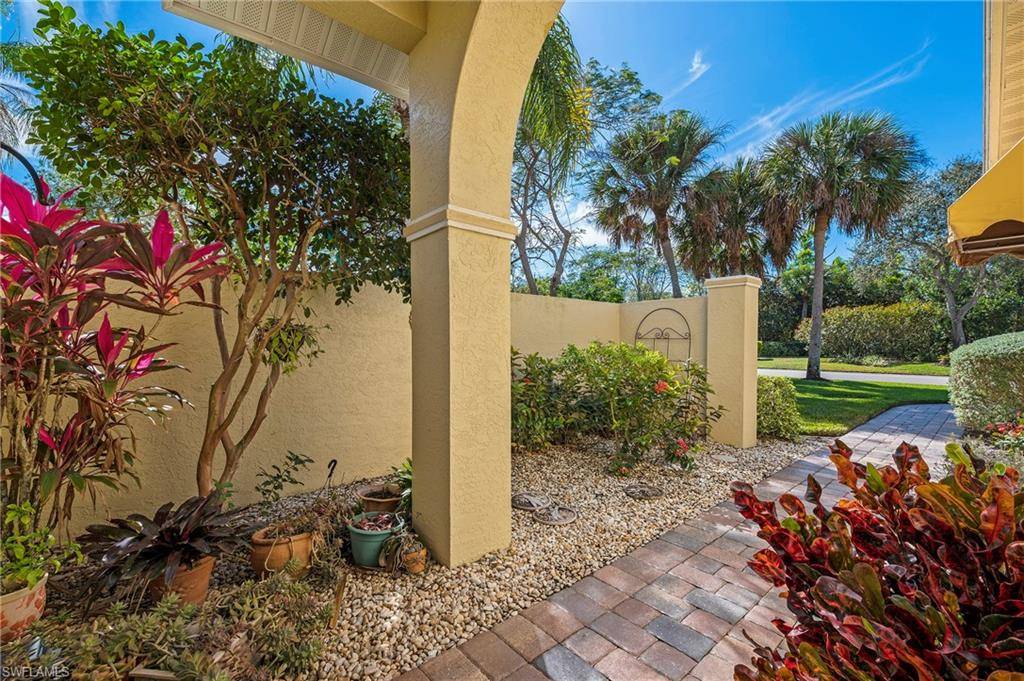 Bonita Springs, FL 34135,13371 Southampton DR