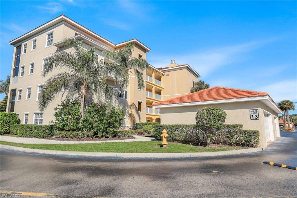 Naples, FL 34112,4530 Botanical Place CIR #103