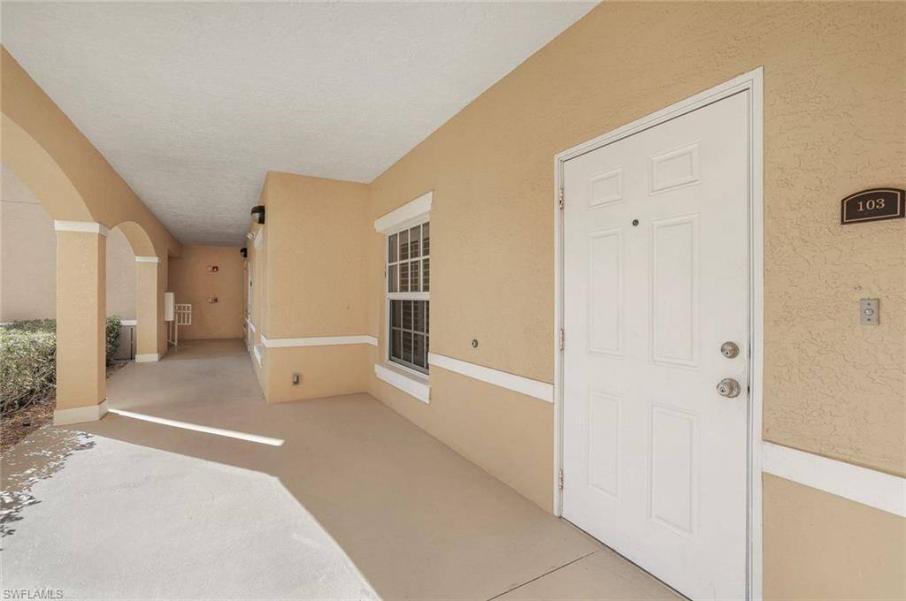 Naples, FL 34112,4530 Botanical Place CIR #103