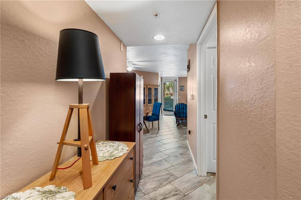 Fort Myers, FL 33901,4113 Residence DR #206