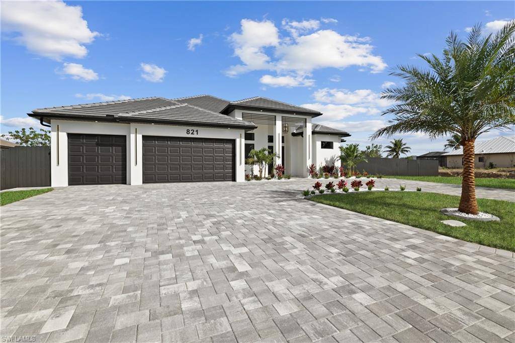Cape Coral, FL 33991,821 SW 11th CT