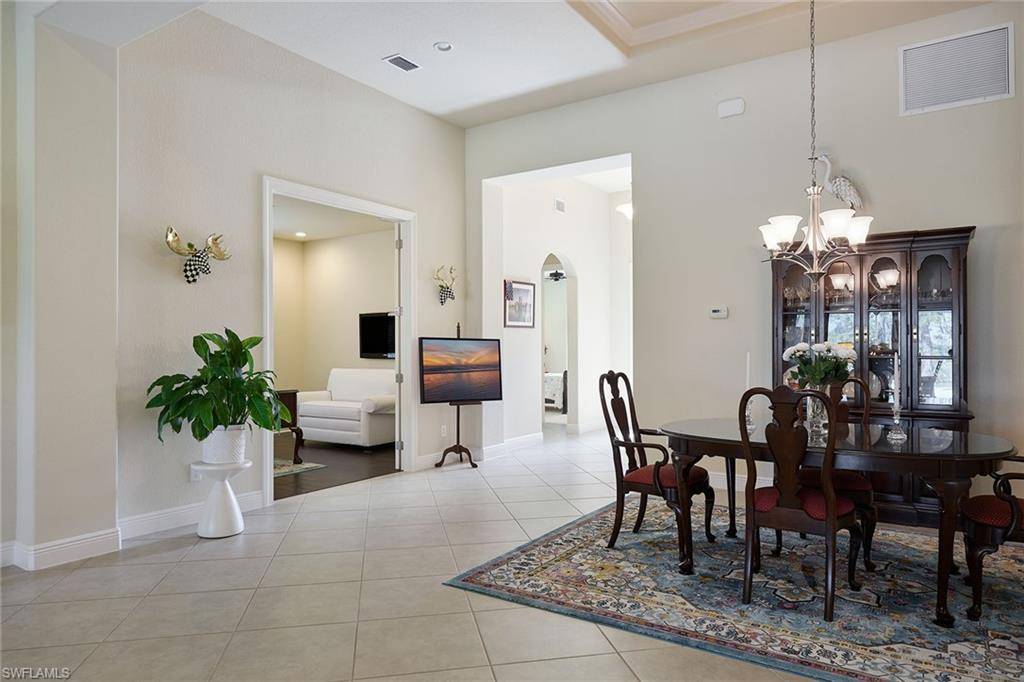 Bonita Springs, FL 34135,28412 San Amaro DR