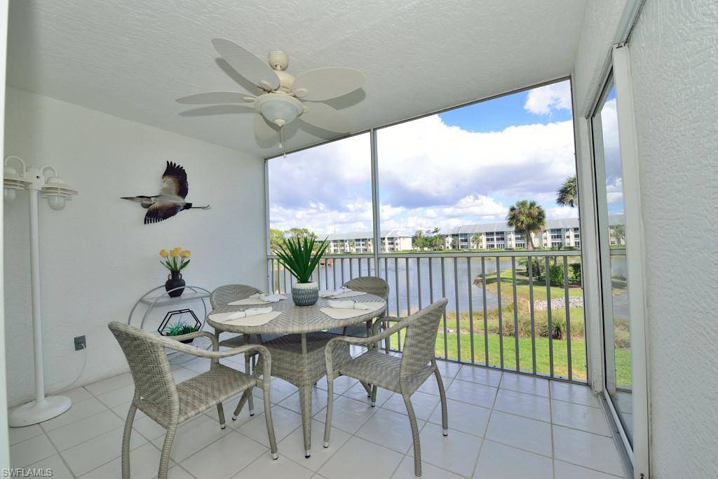 Estero, FL 33928,20121 Ian CT #208