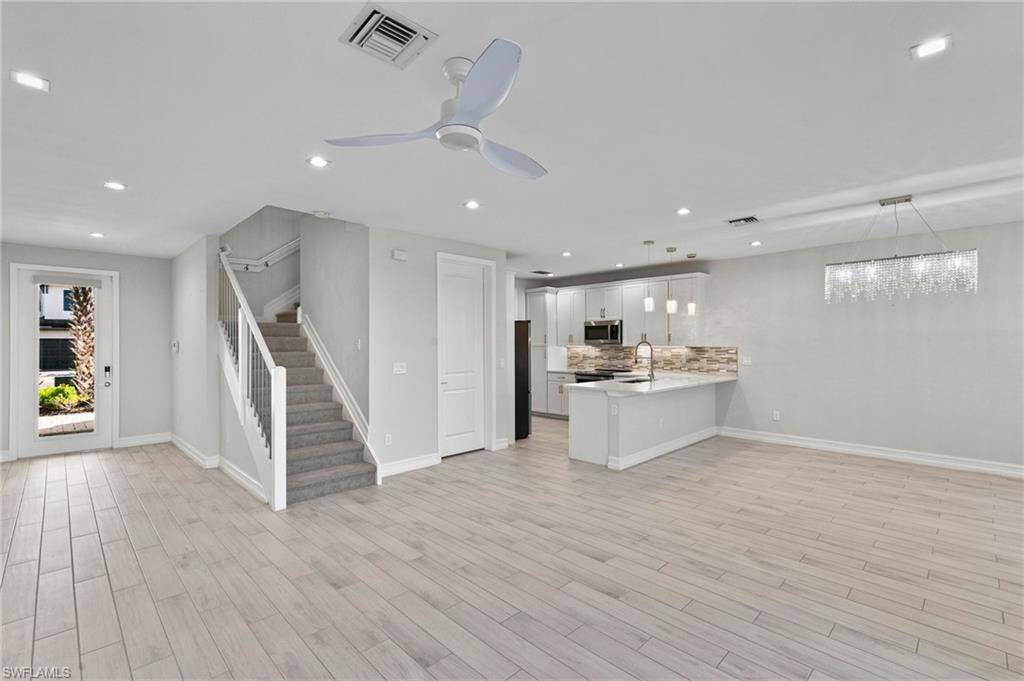 Naples, FL 34119,7469 Rockefeller DR