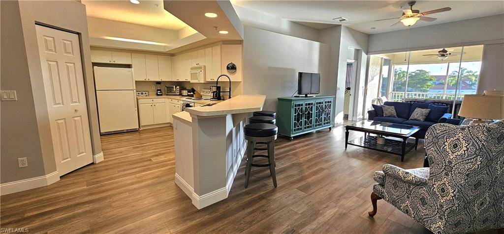 Estero, FL 34135,23861 Costa Del Sol RD #203