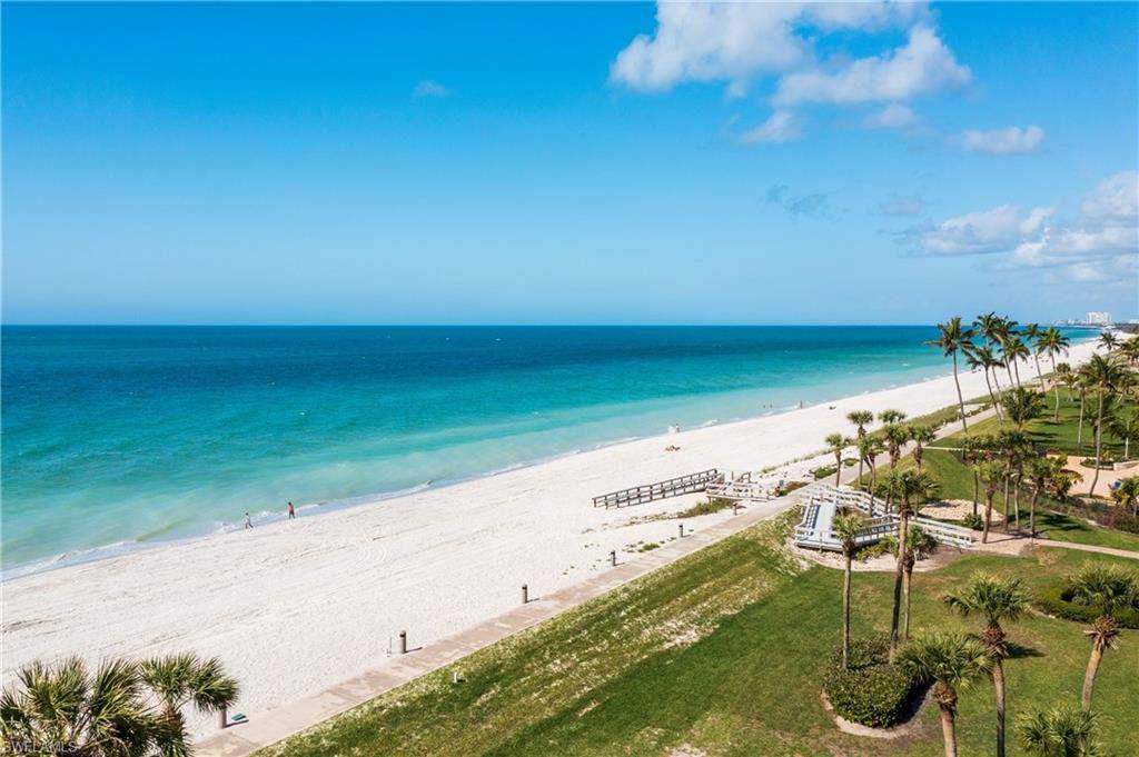 Naples, FL 34103,4251 Gulf Shore BLVD N #PH B