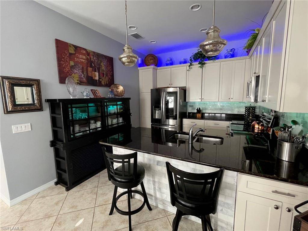 Naples, FL 34114,8494 Karina CT