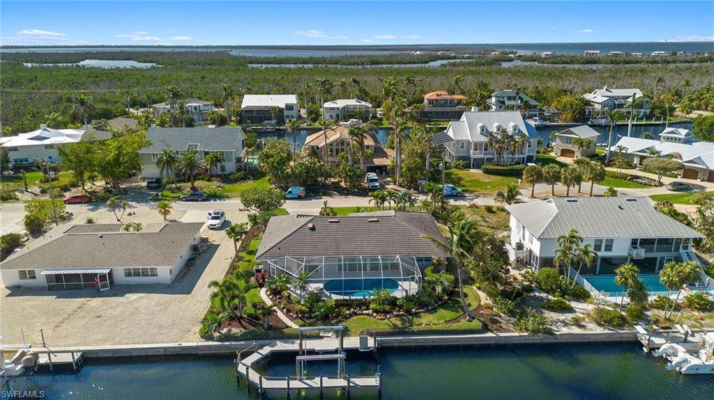 Sanibel, FL 33957,1674 Sabal Palm DR