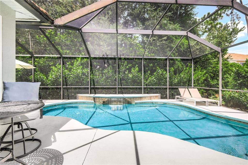 Naples, FL 34110,16188 Parque Ln