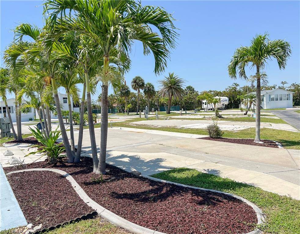 Fort Myers, FL 33908,19681 Summerlin #332 RD