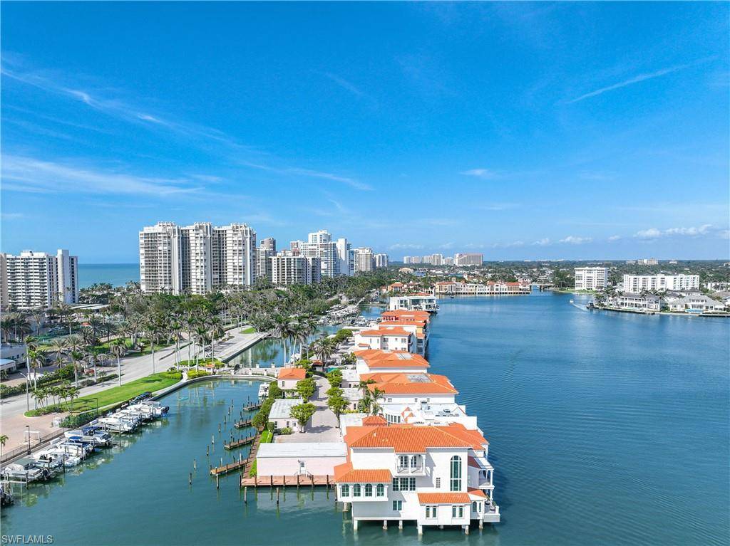 Naples, FL 34103,4000 Gulf Shore BLVD N #500