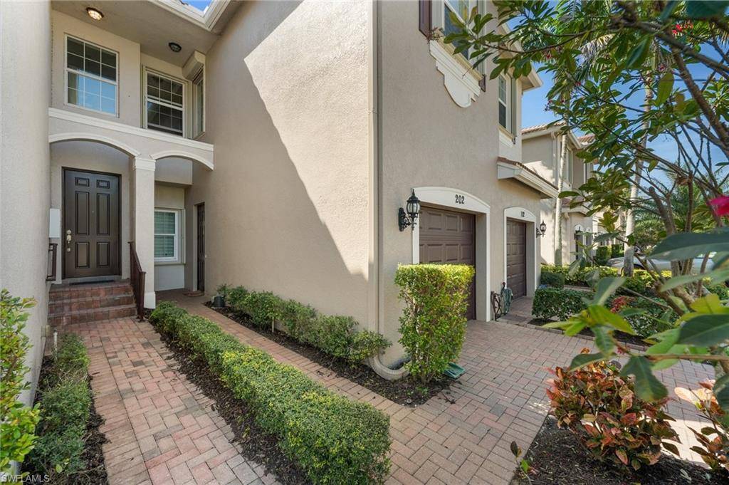 Naples, FL 34105,6525 Monterey PT #202