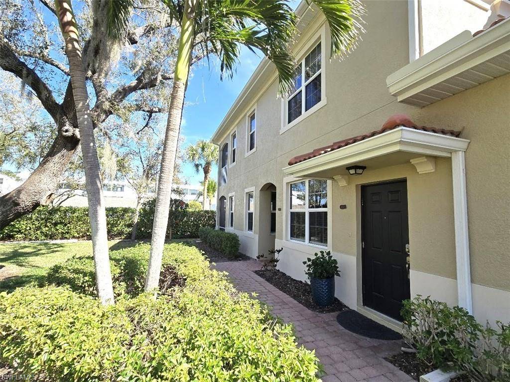 Fort Myers, FL 33919,8541 Oakshade CIR #101