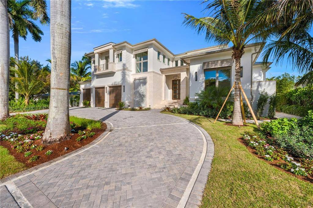 Naples, FL 34102,1935 5th ST S