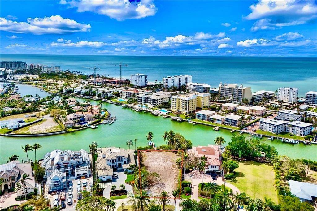 Naples, FL 34102,286 Spring Line DR