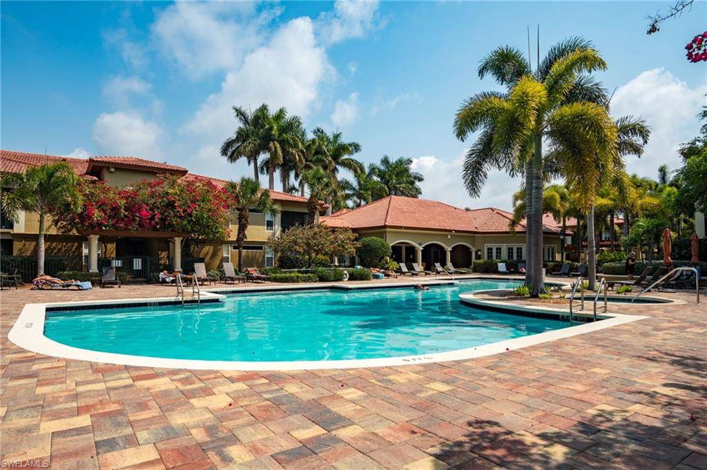 Bonita Springs, FL 34135,8870 Colonnades CT W #313