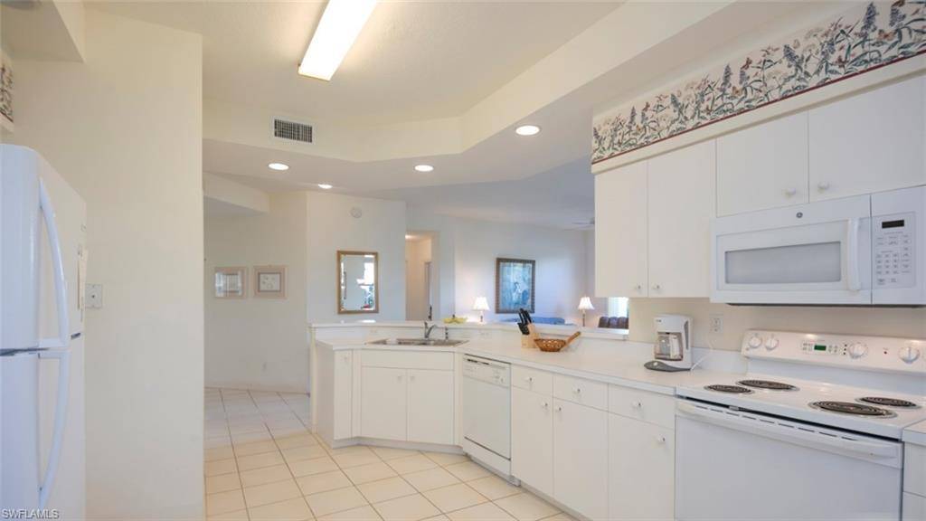 Bonita Springs, FL 34135,9610 Village View BLVD #102