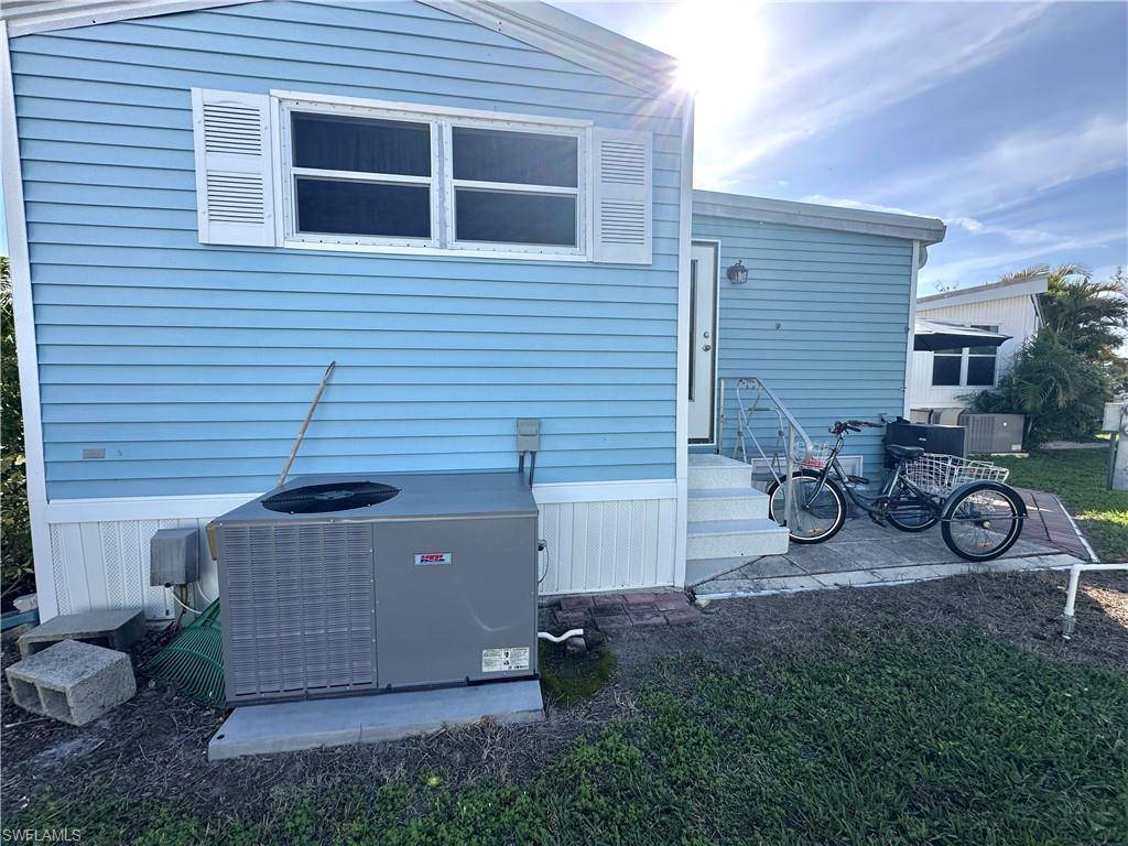 Estero, FL 33928,4710 Pilgrims WAY W