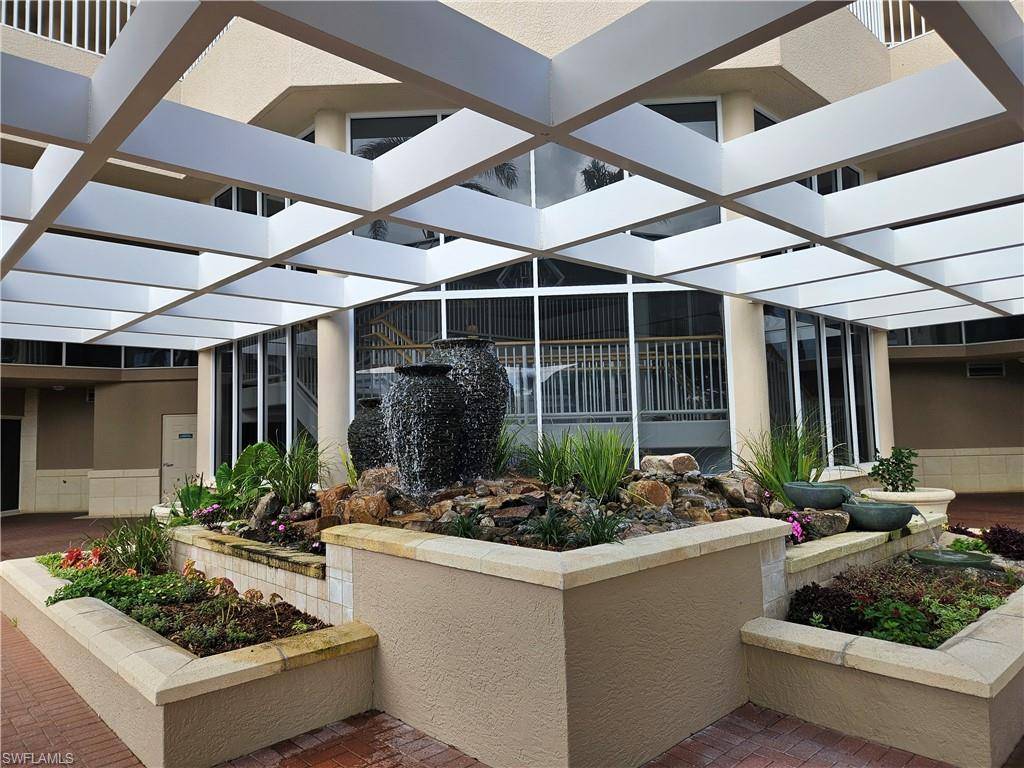 Fort Myers Beach, FL 33931,4141 Bay Beach LN #433
