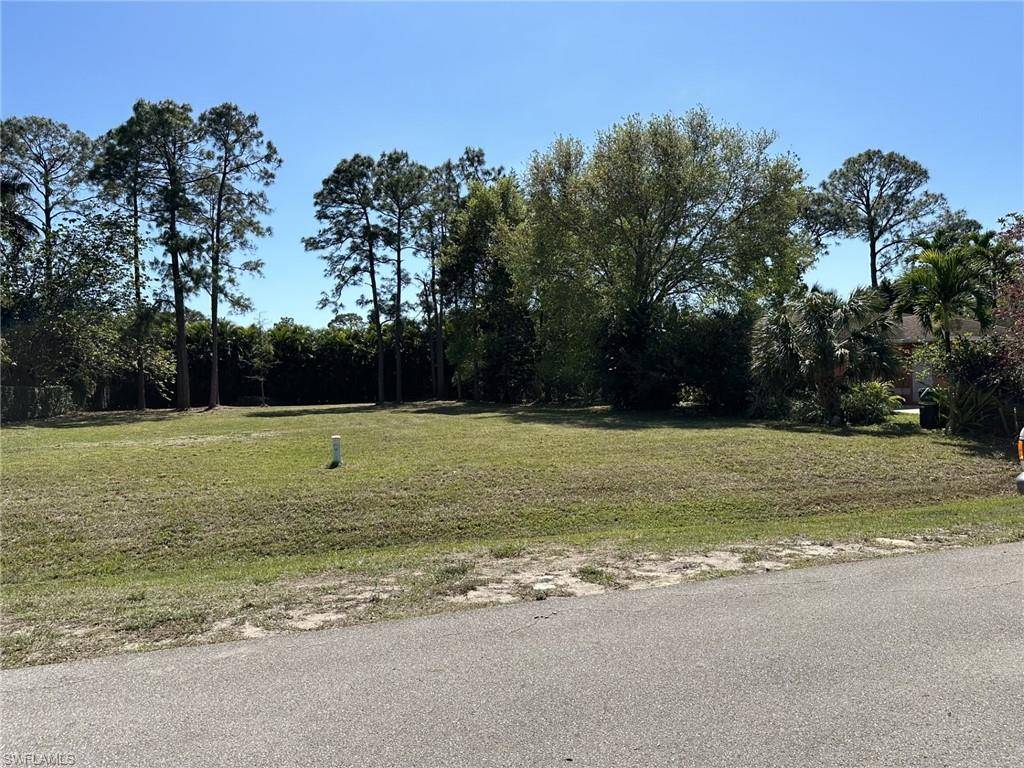 Naples, FL 34104,734 Pine Cone LN
