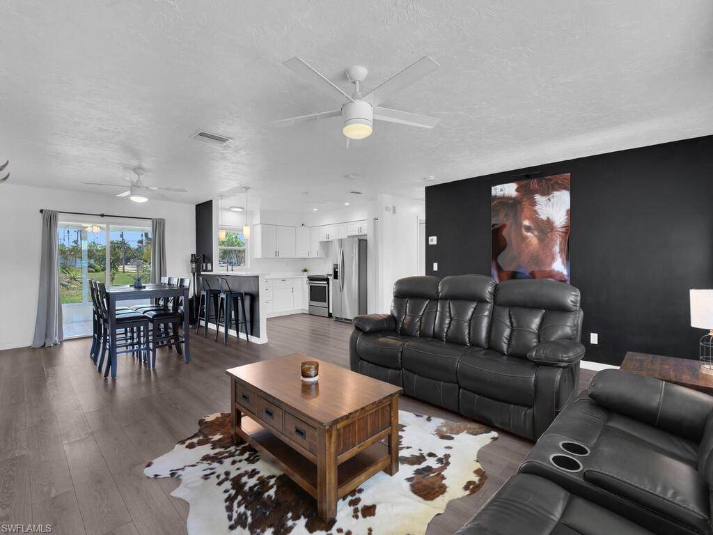 Cape Coral, FL 33904,3929 SE 2nd PL