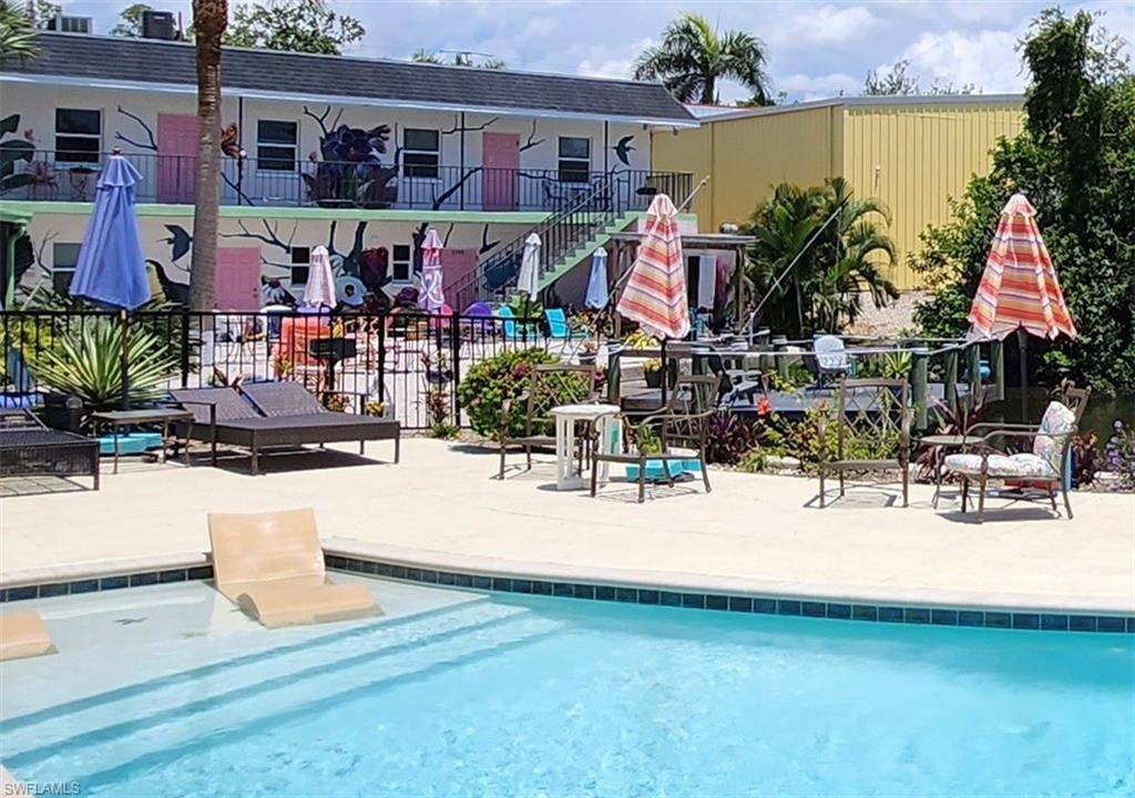 Naples, FL 34112,2840 Shoreview DR #1