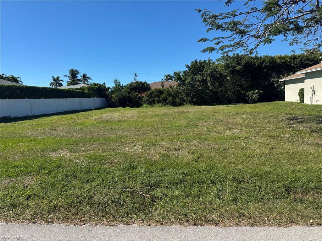 Marco Island, FL 34145,1364 Freeport AVE