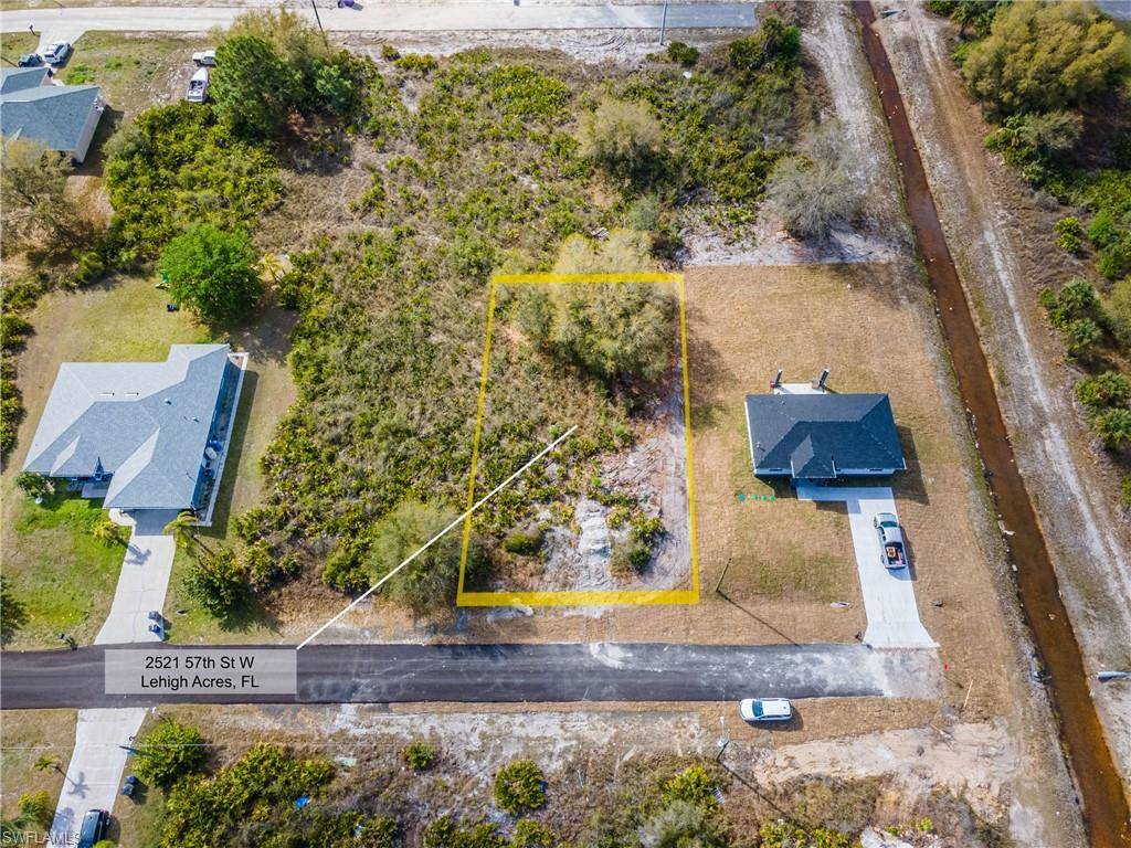 Lehigh Acres, FL 33971,2521 57th ST W