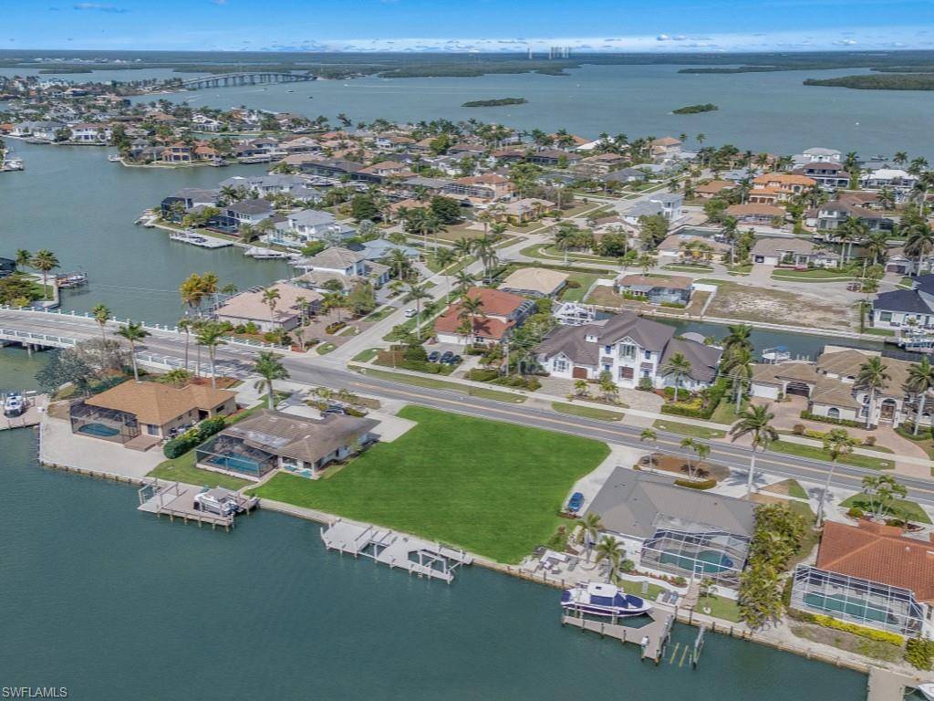 Marco Island, FL 34145,450 N Barfield DR