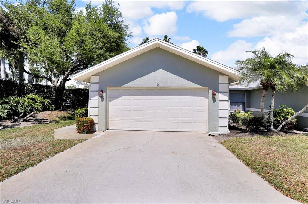 Naples, FL 34112,1660 Royal CIR #101