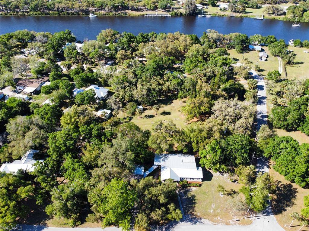 Labelle, FL 33935,200 Riverview DR