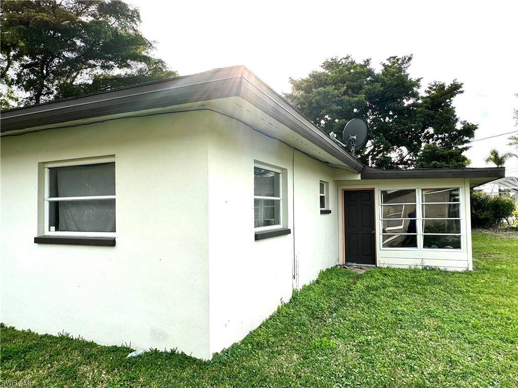 Cape Coral, FL 33904,213 SE 47th ST