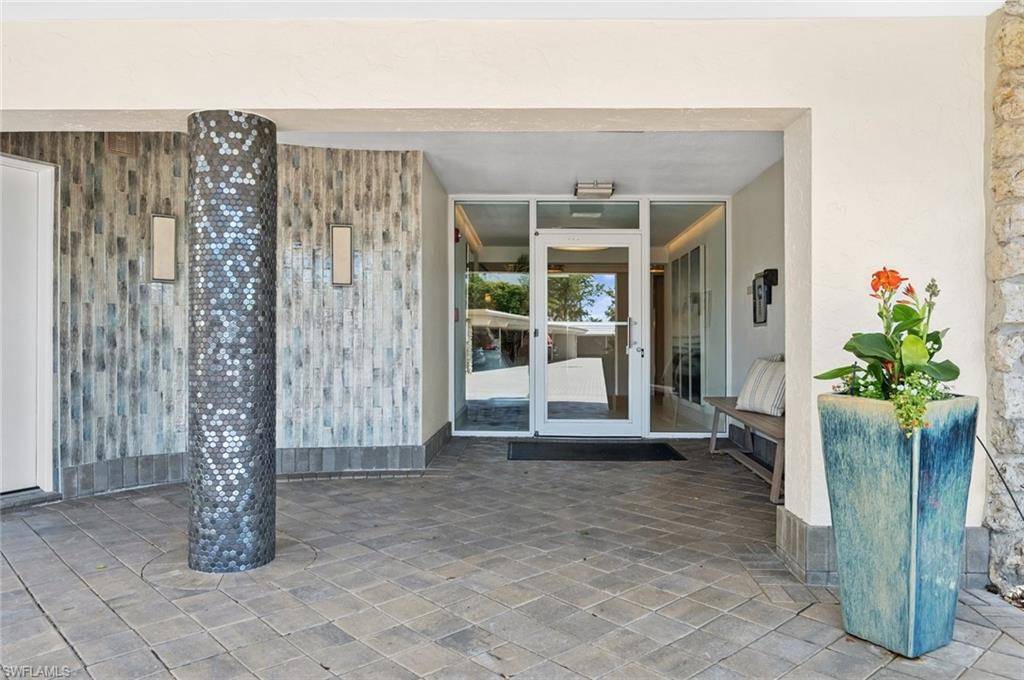 Naples, FL 34103,3410 Gulf Shore BLVD N #403