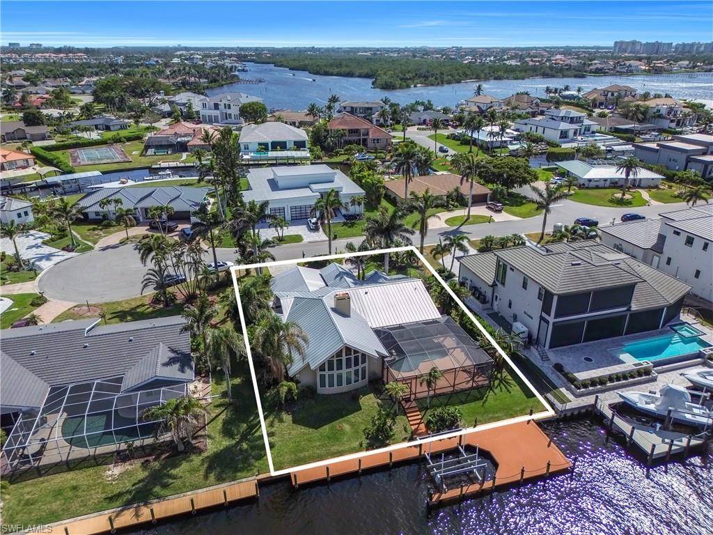 Fort Myers, FL 33919,813 Cape View DR
