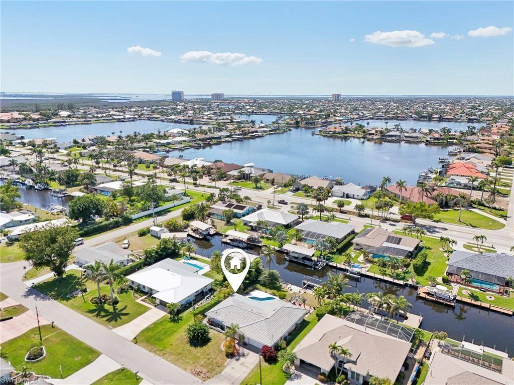 Cape Coral, FL 33914,5208 SW 3rd AVE