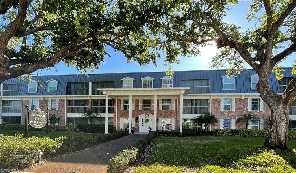 Naples, FL 34102,1900 Alamanda DR #208