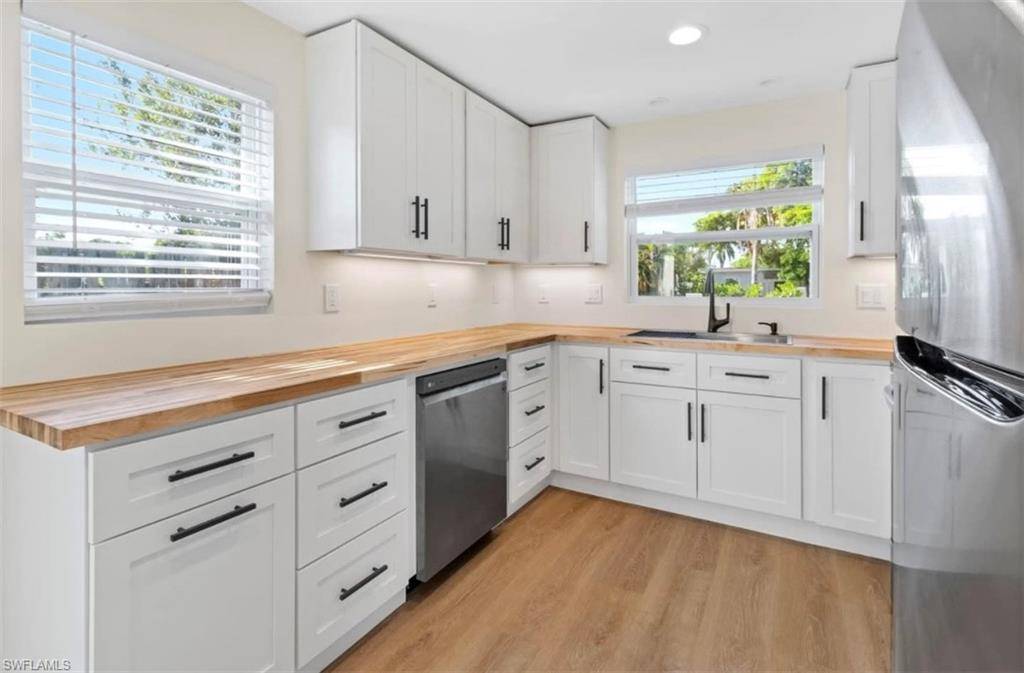 Naples, FL 34112,2995 Francis AVE