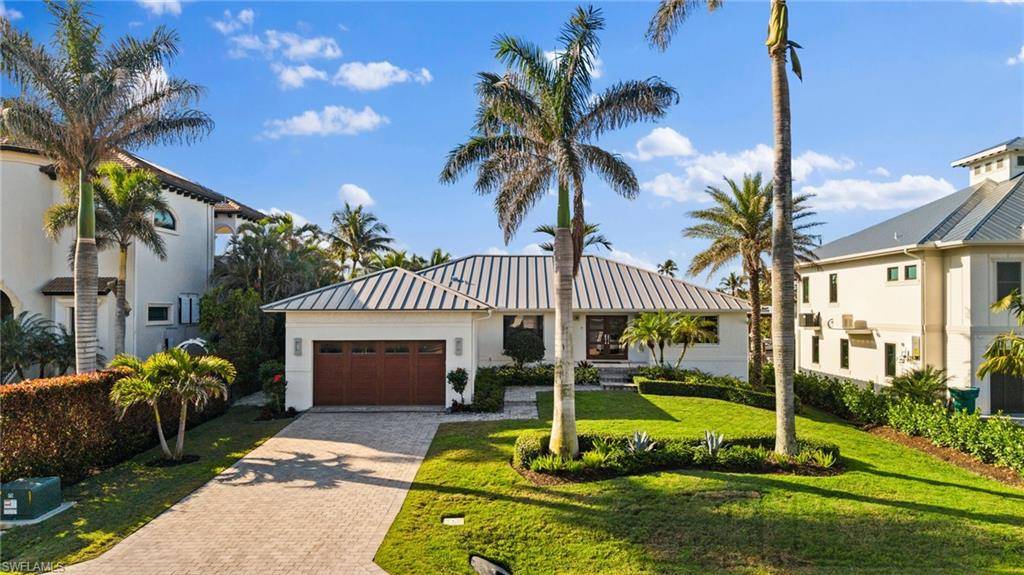 Naples, FL 34108,266 Egret AVE