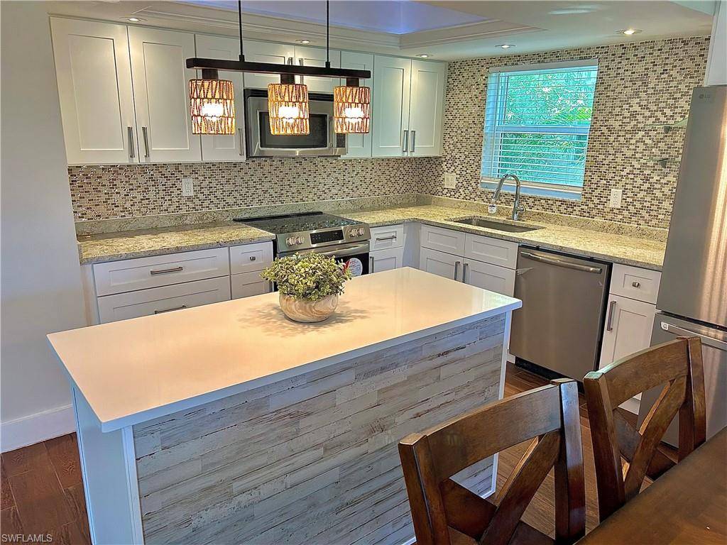 Naples, FL 34102,1549 Sandpiper ST #65