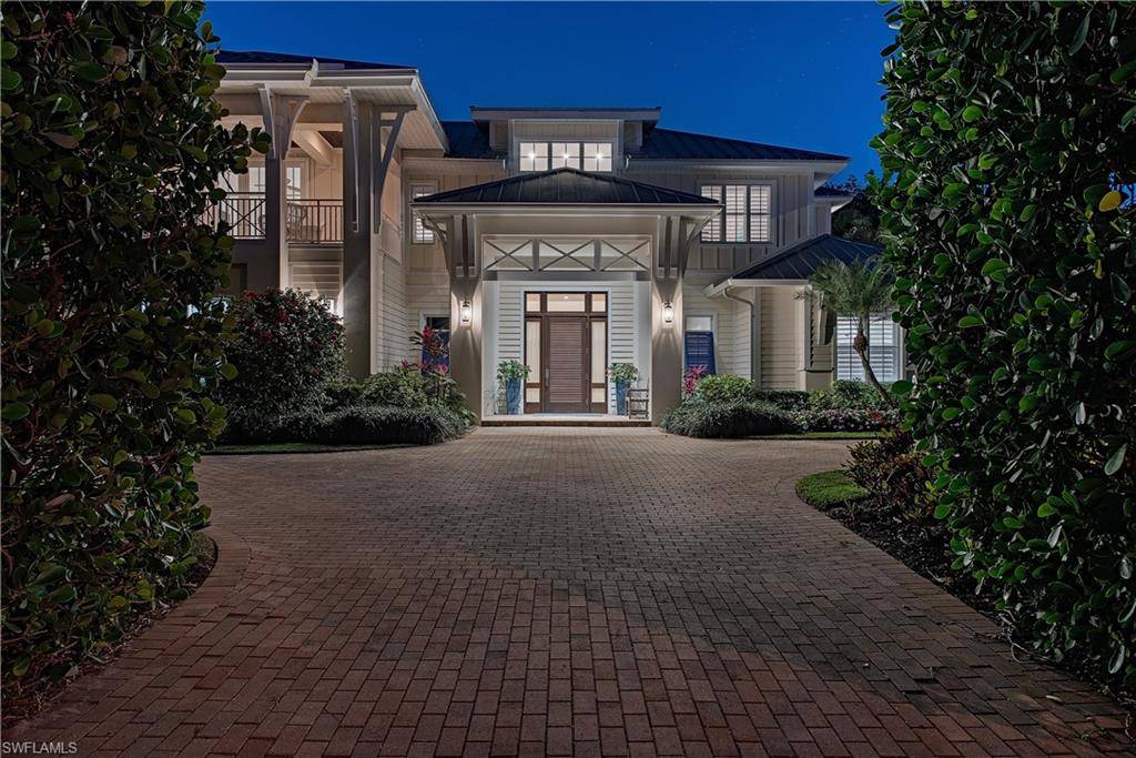 Naples, FL 34102,670 Mooring Line DR